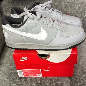 Nike big dunk Low-Top Sneakers - Light Gray & White